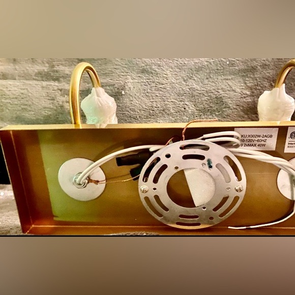 VANITY LIGHT DUAL CRYSTAL LIGHTS GOLD FINISH - Picture 5 of 9